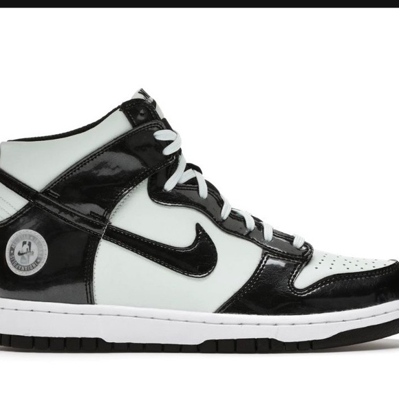 Nike Dunk High Barely Green - Picture 1 of 3